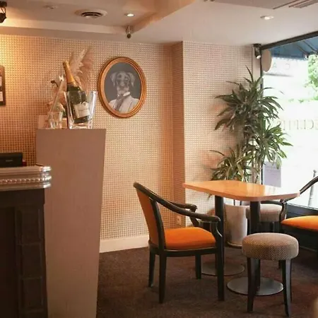 Le Franklin Otel *
